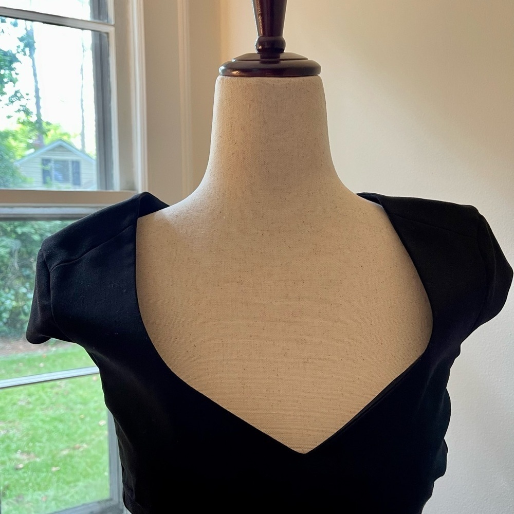 H&M Elegant Black Cap Sleeve Pencil Dress Size 4 - Picture 2 of 8